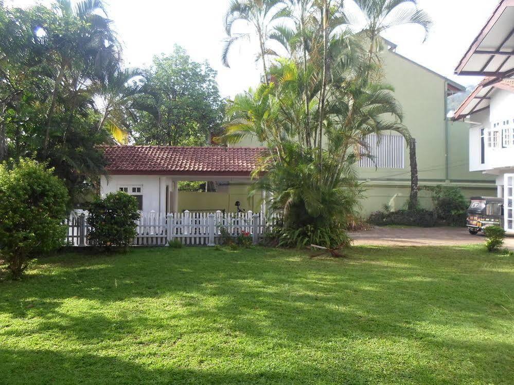 Kandy Green View Bungalow Exterior photo